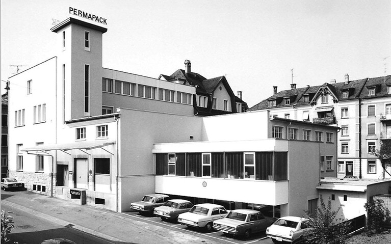 Permapack-Firmengebäude aus dem Jahr 1974