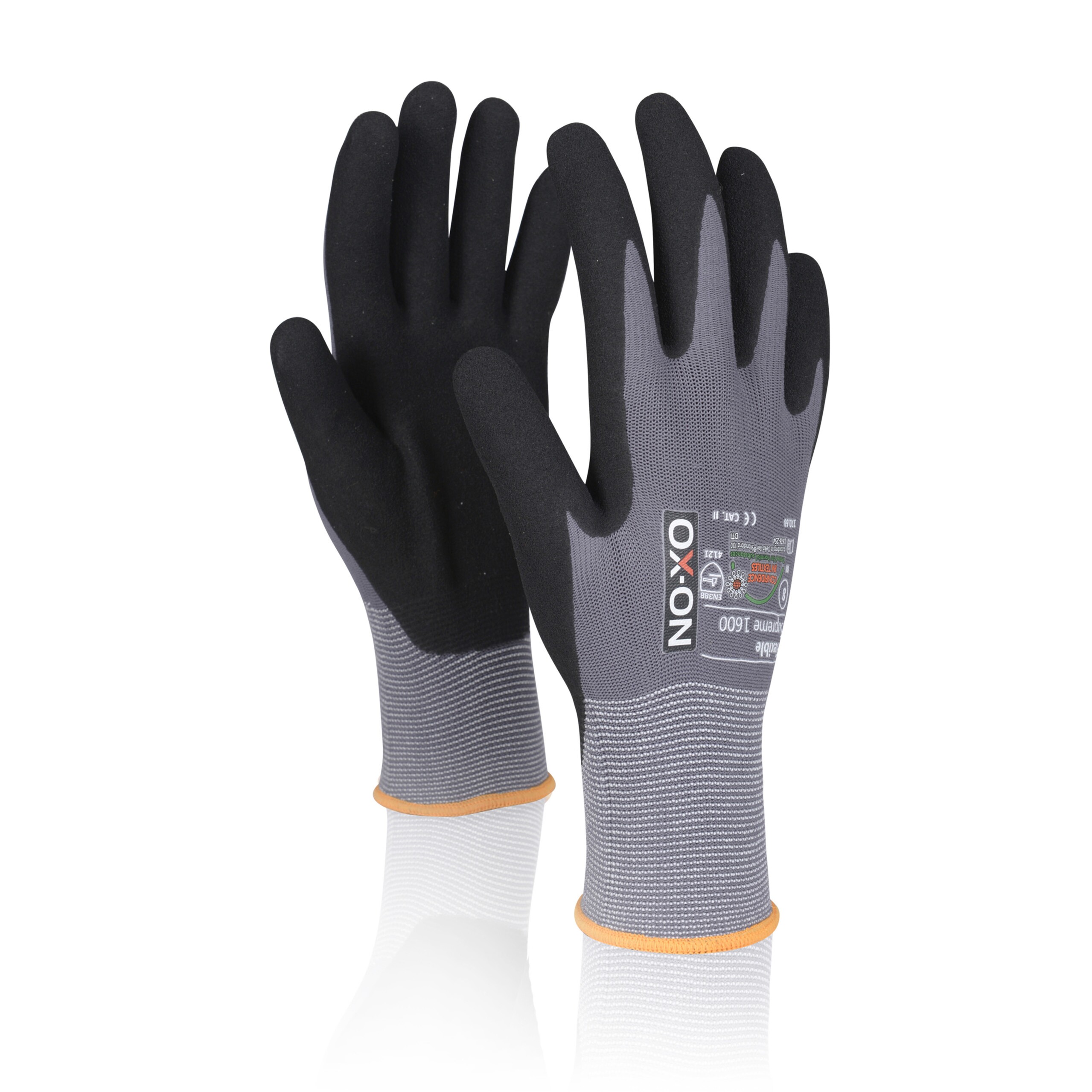 Une paire de gants de travail noirs et gris.