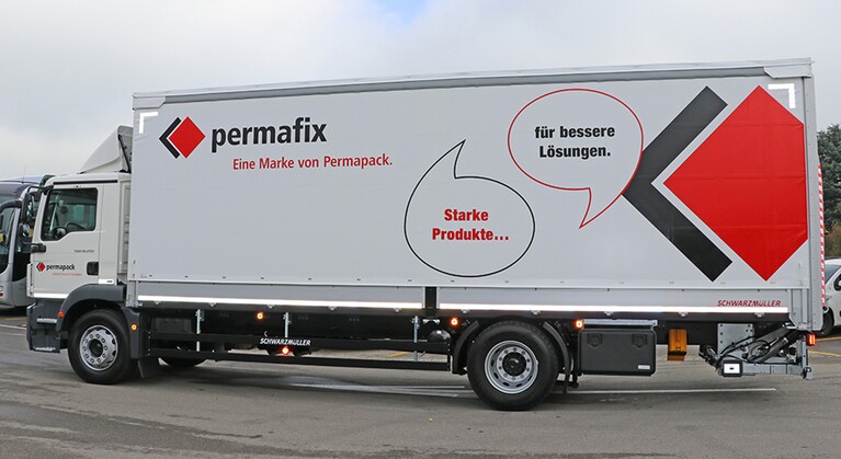 Kleinlastwagen von Permapack mit bedruckter Fläche